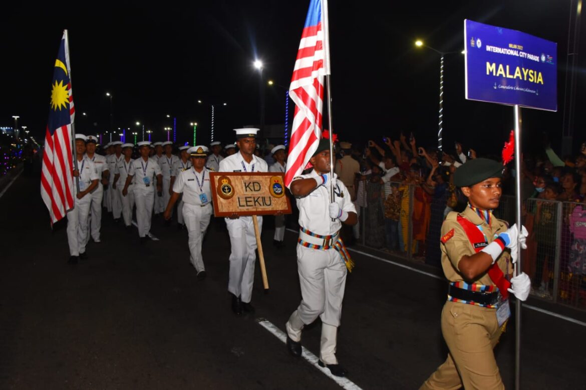 3. WARGA KD LEKIU MEWAKILI KONTINGEN MALAYSIA BAGI PROGRAM PERARAKAN BANDAR ANTARABANGSA